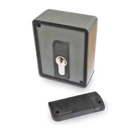 ABTECNO APE-136/6010 SMALL79 - WALL-MOUNTED SELECTOR WITH EMERGENCY RELEASE